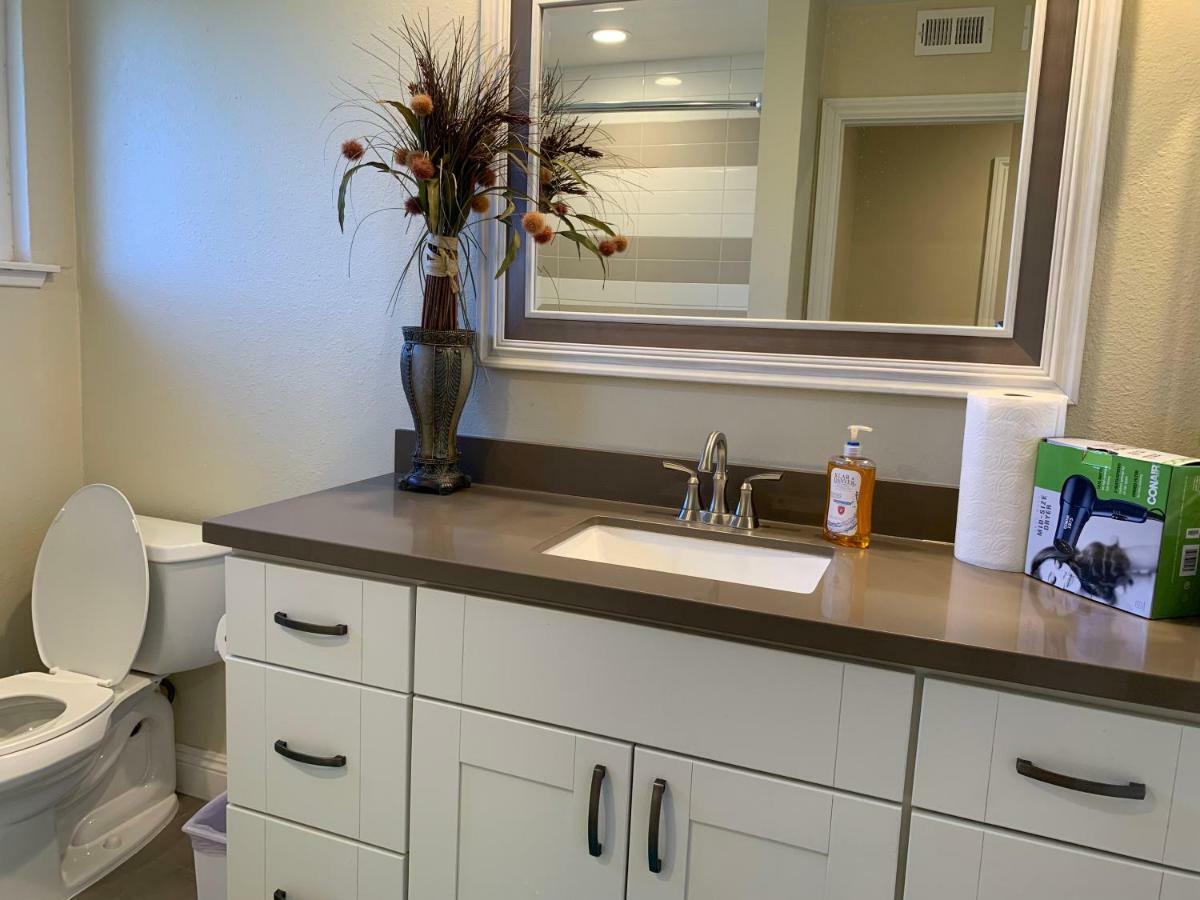 Lovely Room In Private House Near Disneyland Anaheim Extérieur photo