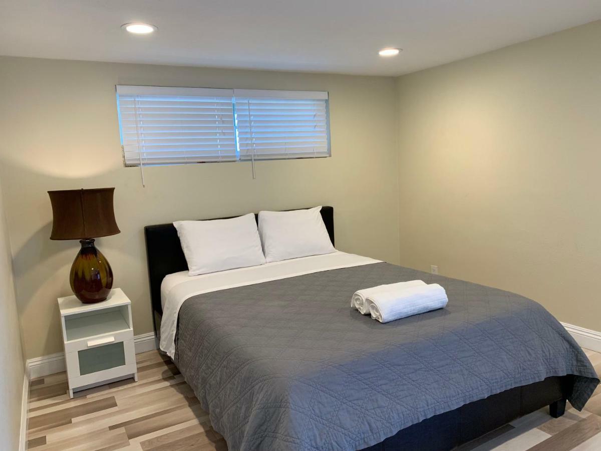 Lovely Room In Private House Near Disneyland Anaheim Extérieur photo