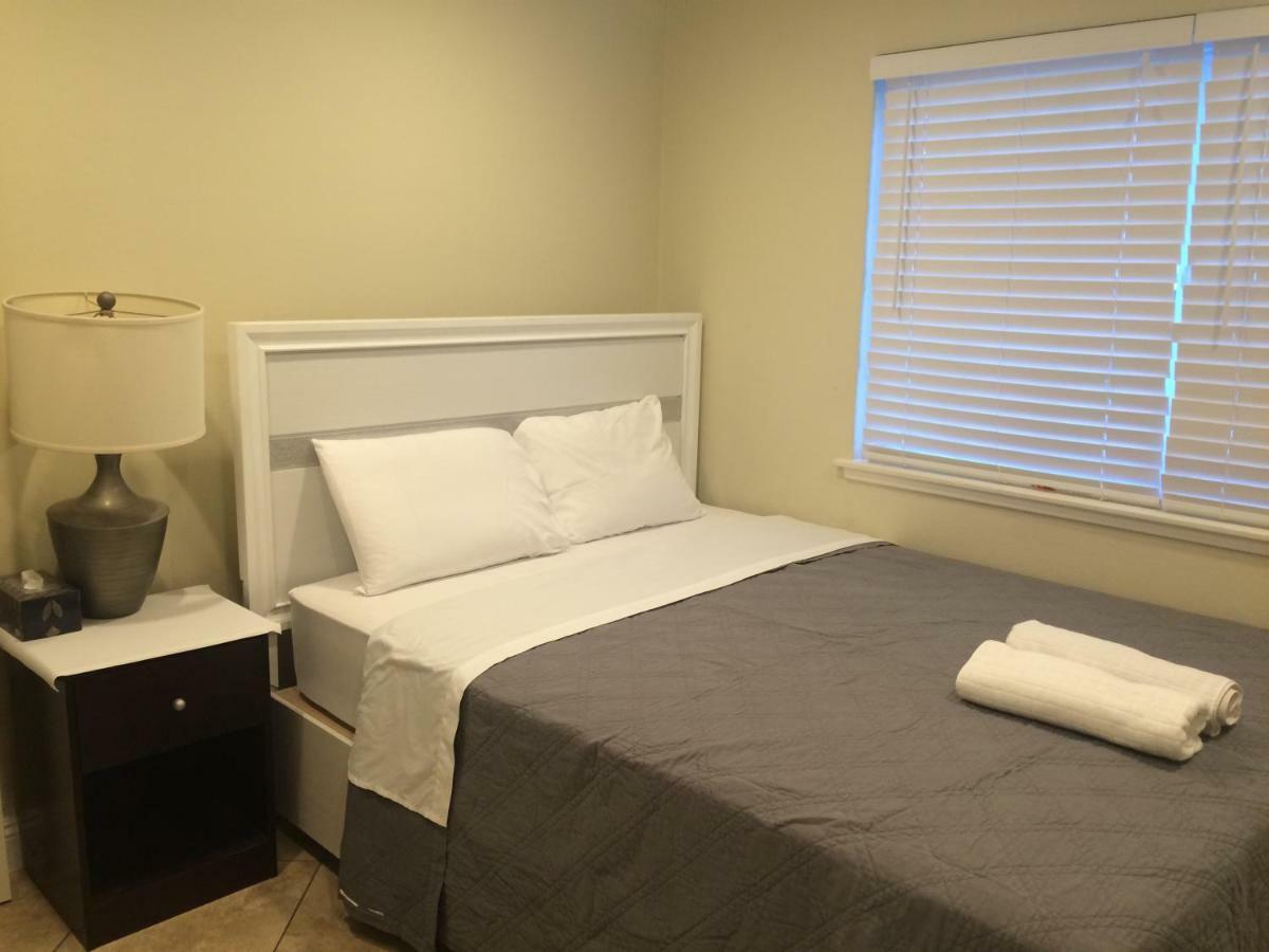 Lovely Room In Private House Near Disneyland Anaheim Extérieur photo
