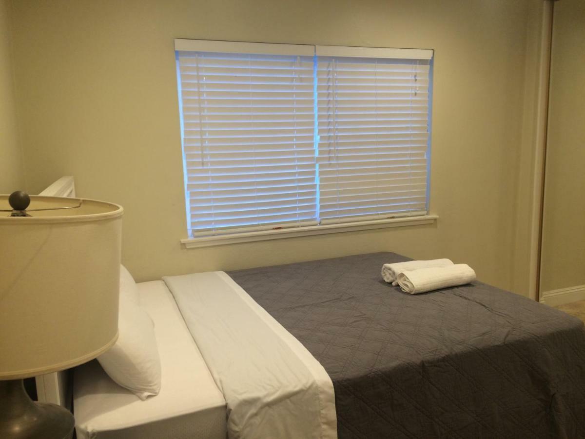 Lovely Room In Private House Near Disneyland Anaheim Extérieur photo
