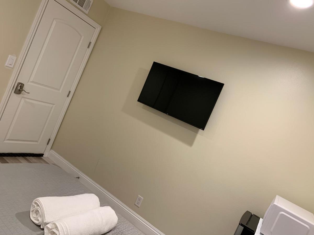 Lovely Room In Private House Near Disneyland Anaheim Extérieur photo